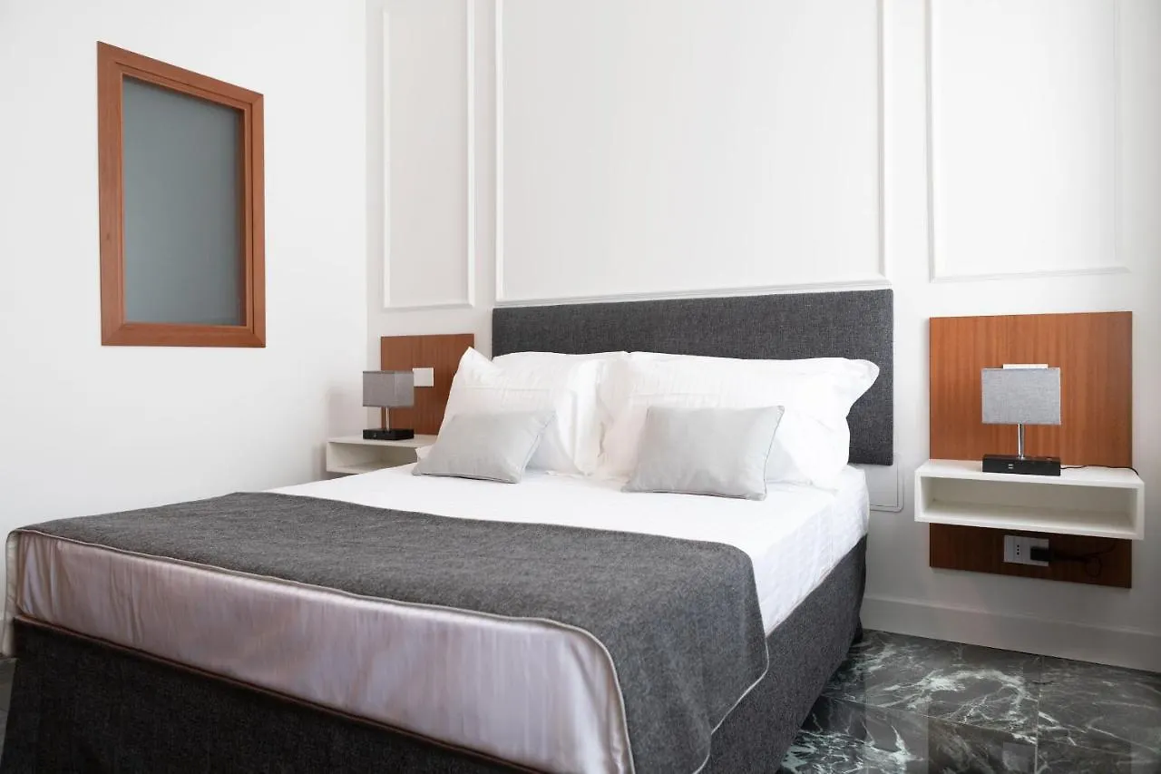 Domus Prestige -Suite Repubblica- In Central Rome 0*,