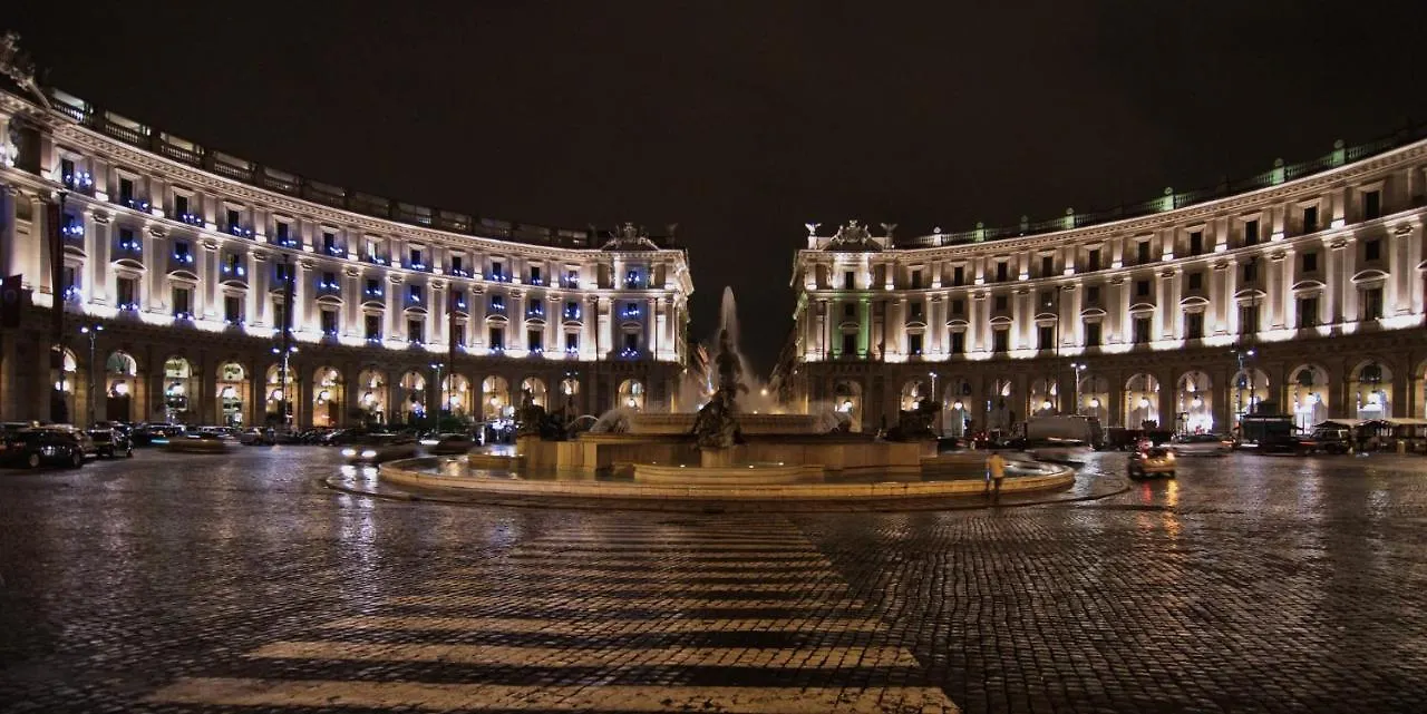Domus Prestige -Suite Repubblica- In Central Rome Italy